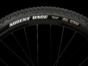  Maxxis Ardent Race