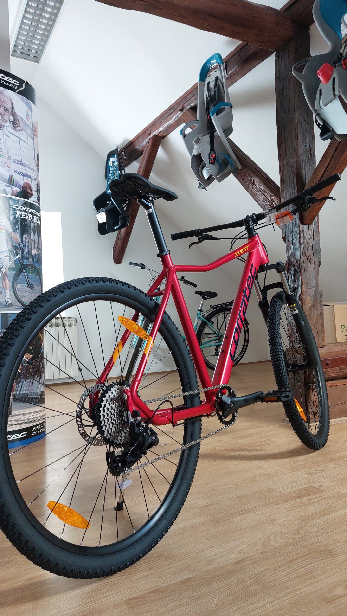 Corratec XVert Expert brdski bicikl crvene boje