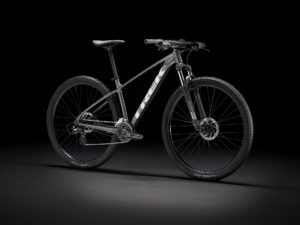 Trek Marlin 5 2023 brdski bicikl MTB crno bijele boje