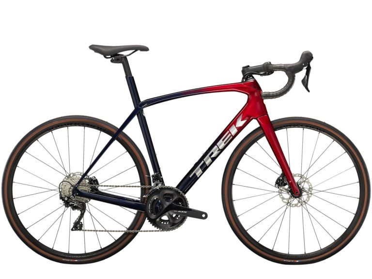Cestovni bicikl Trek Domane Sl 5 disc 2023 crveno crne boje