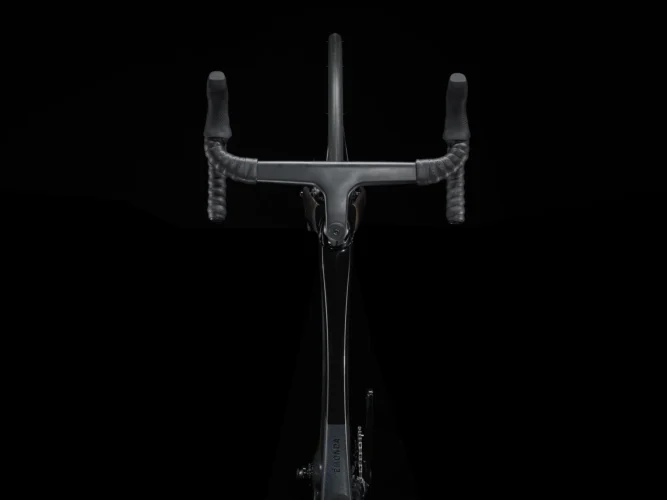 trek emonda slr 6 axs 2024 dark prismatic trek black cestovni bicikl