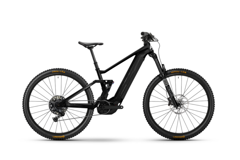 * Similar to illustration / may contain special equipment. OVERVOLT TR 4.6 Gents black - glossy 2025 električni brdski bicikl muški