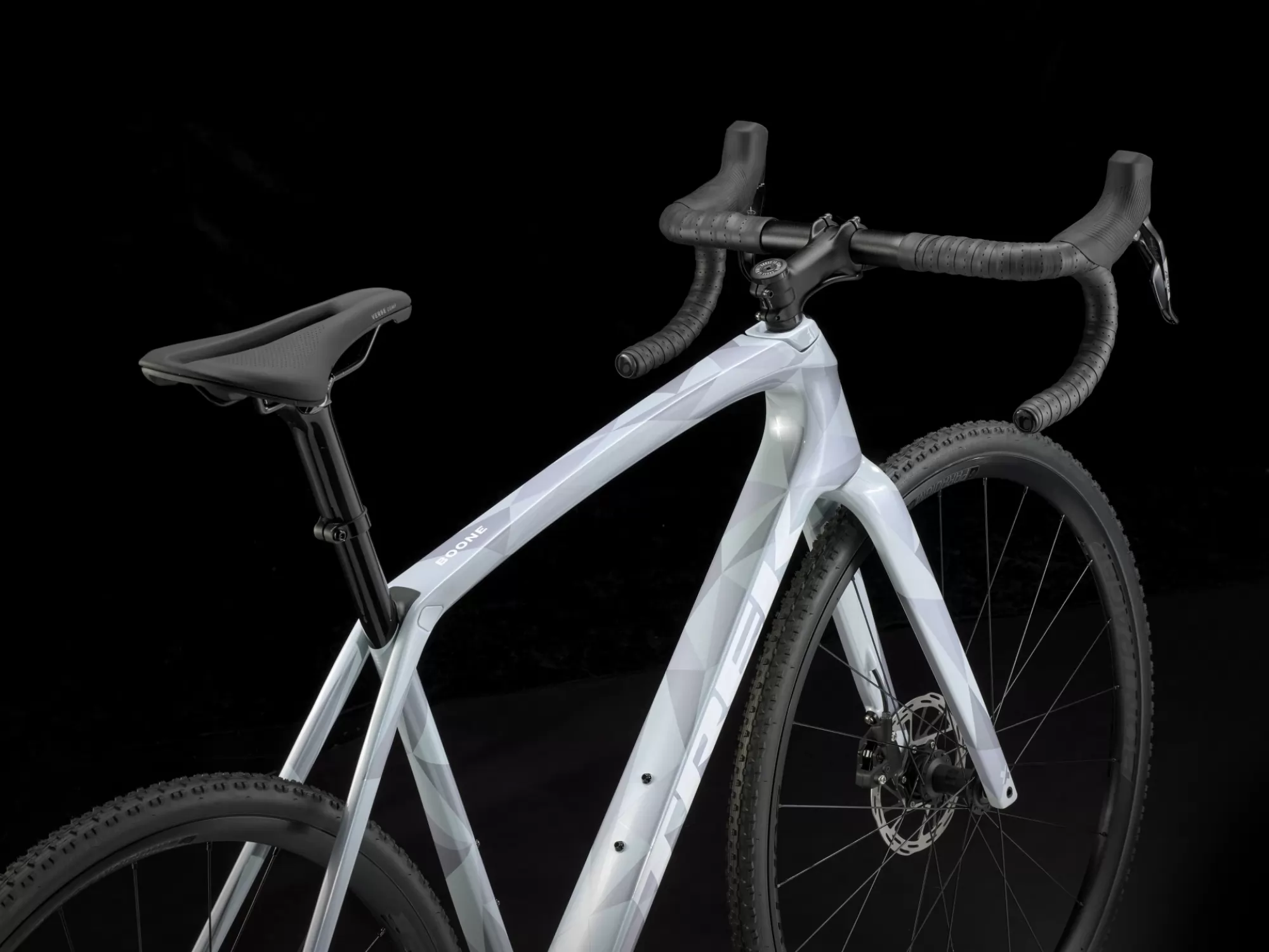 TREK Boone 5 2026 Grey Pearl