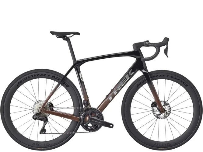 TREK Domane SL 7 Gen 4 2026 Dark Star'Bronze Age Fade cestovni bicikl