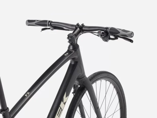 TREK FX 2 Stepover Gen 4 2026 Carbon Dark Grey cross bicikl muški crne boje
