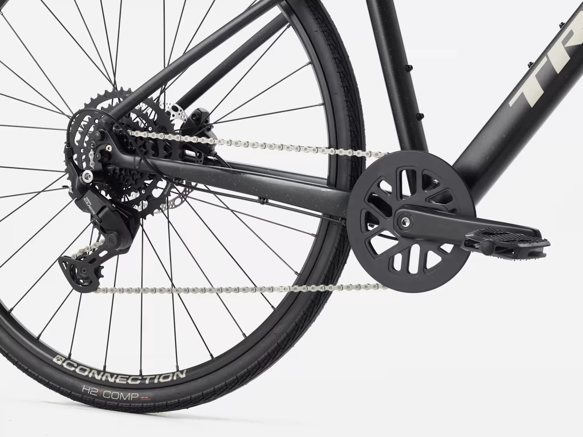 TREK FX 2 Stepover Gen 4 2026 Carbon Dark Grey cross bicikl muški crne boje
