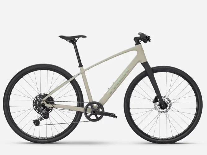 TREK FX Sport AL 3 2026 Buff Beige city hybrid bicikl muški bež boje