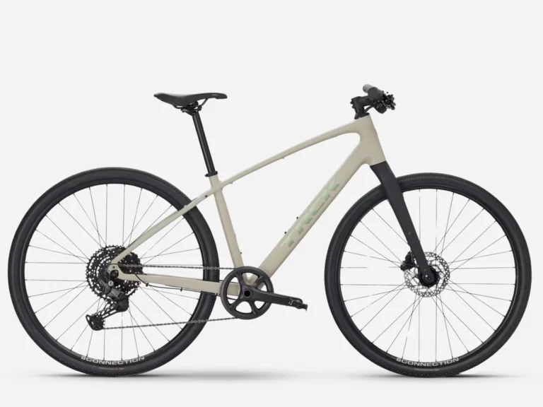 TREK FX Sport AL 3 2026 Buff Beige city hybrid bicikl muški bež boje