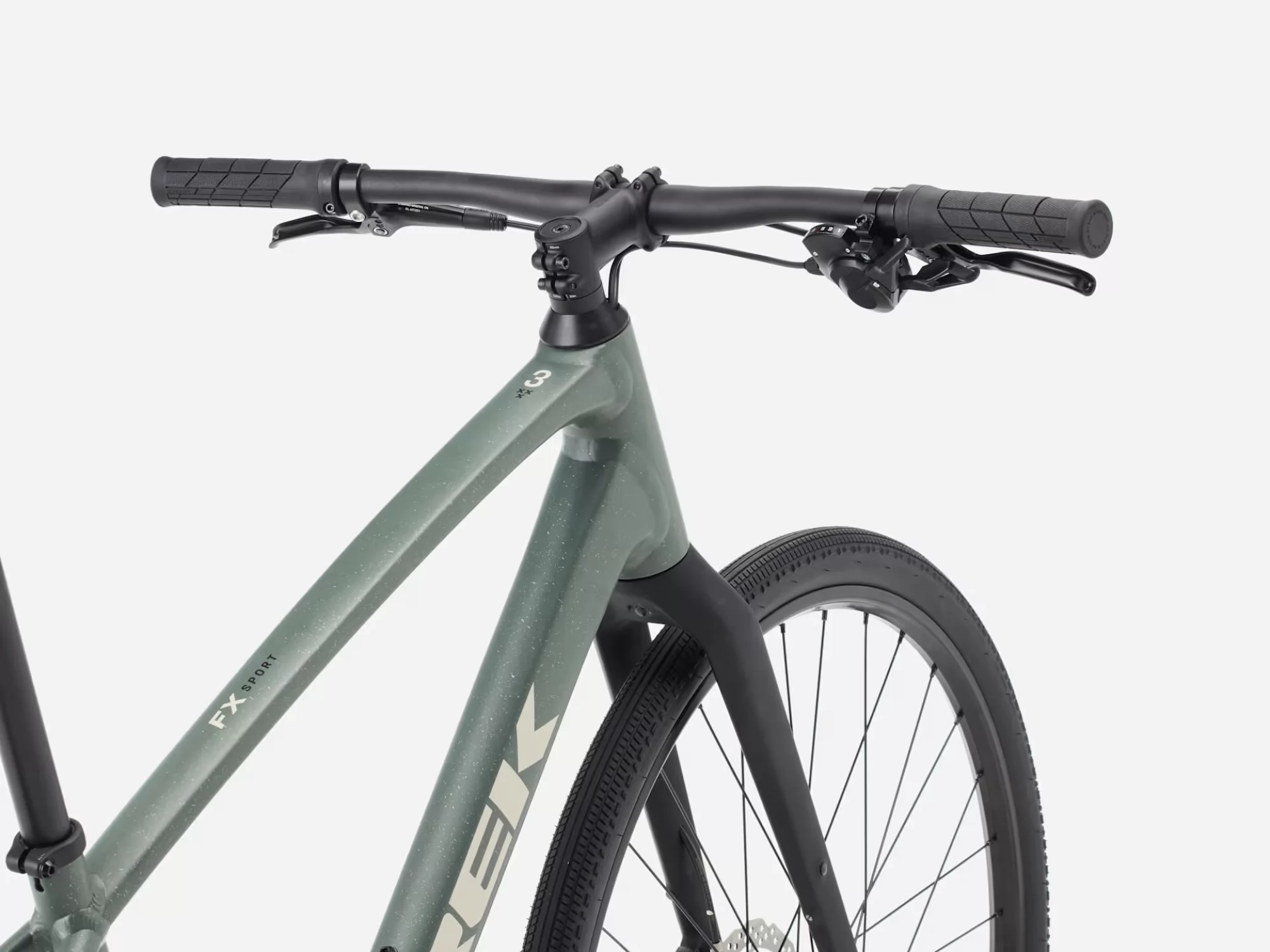 TREK FX Sport AL 3 2026 Keswick gradski hibridni bicikl