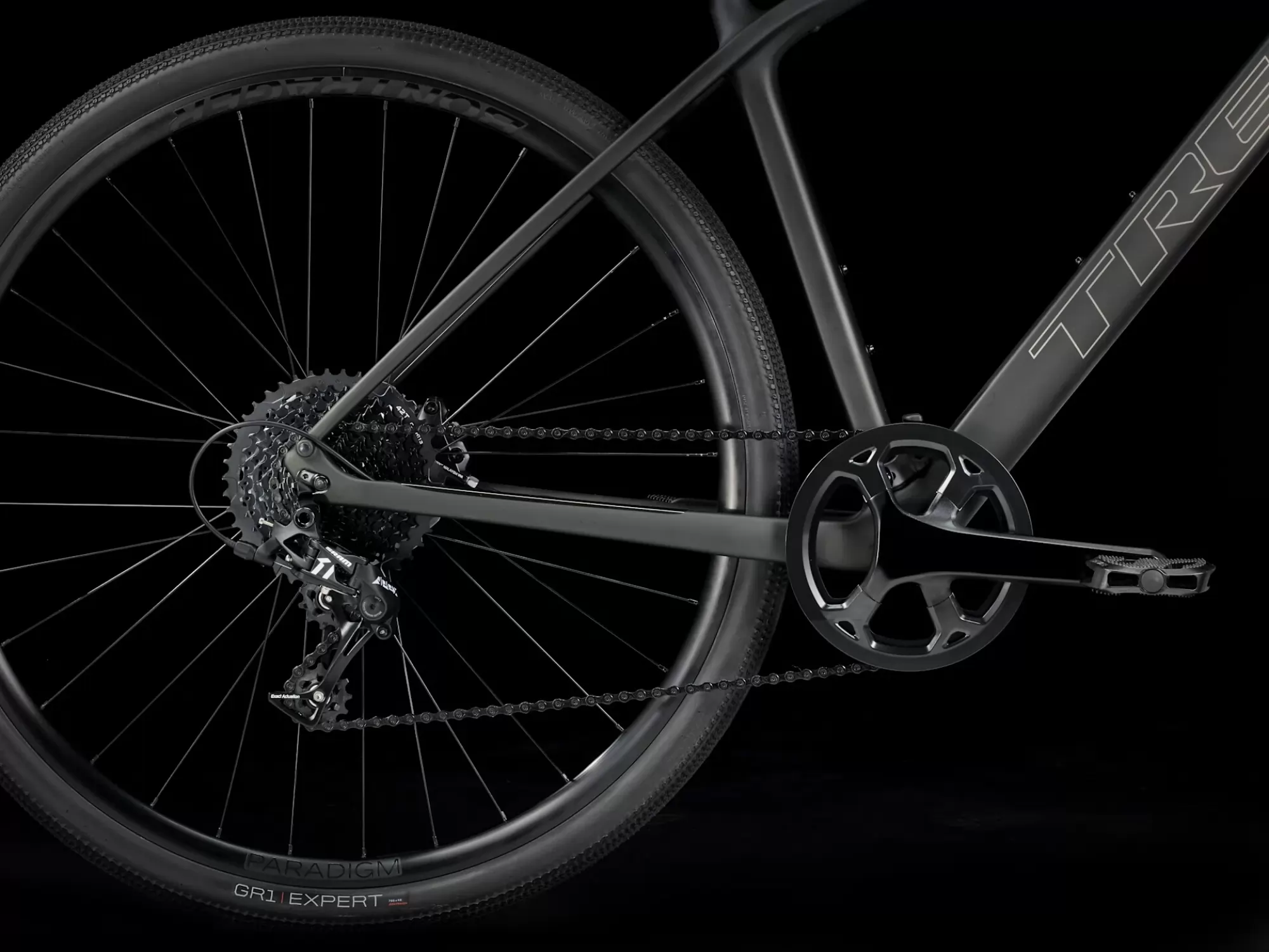 TREK FX Sport SL 5 2026 Black Olive'Deep Smoke gradski muški karbonski hibrid bicikl