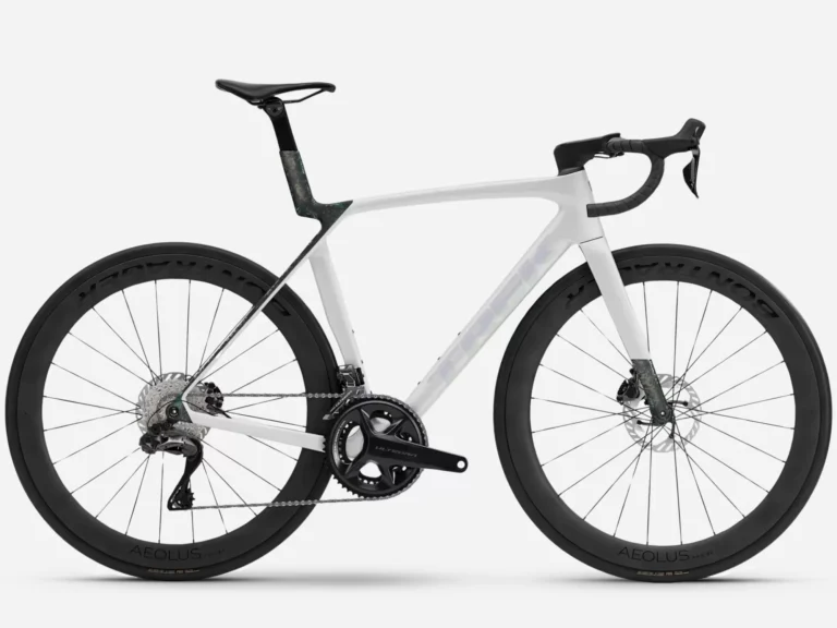 TREK Madone SL 7 Gen 8 2026 Gloss Crystal White'Matte Deep Smoke