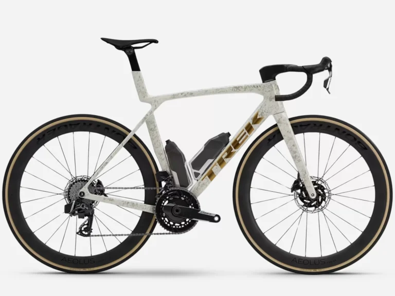 TREK Madone SLR 7 AXS Gen 8 2026 Era White'Supernova Marble