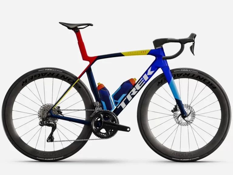 TREK Madone SLR 7 Gen 8 2026 Team Replica cestovni bicikl