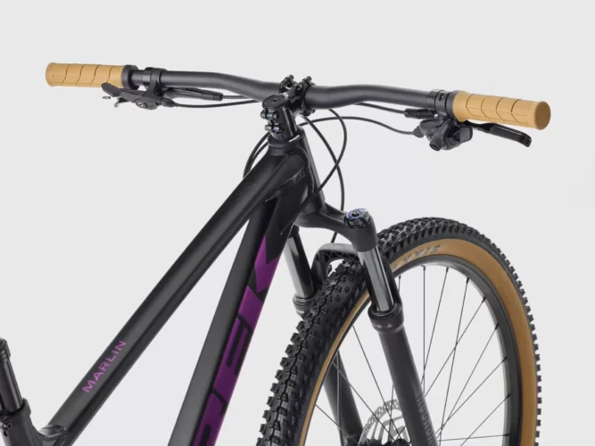 TREK Marlin 7 Gen 3 2026 Matte Dark Web'Gloss Splatter