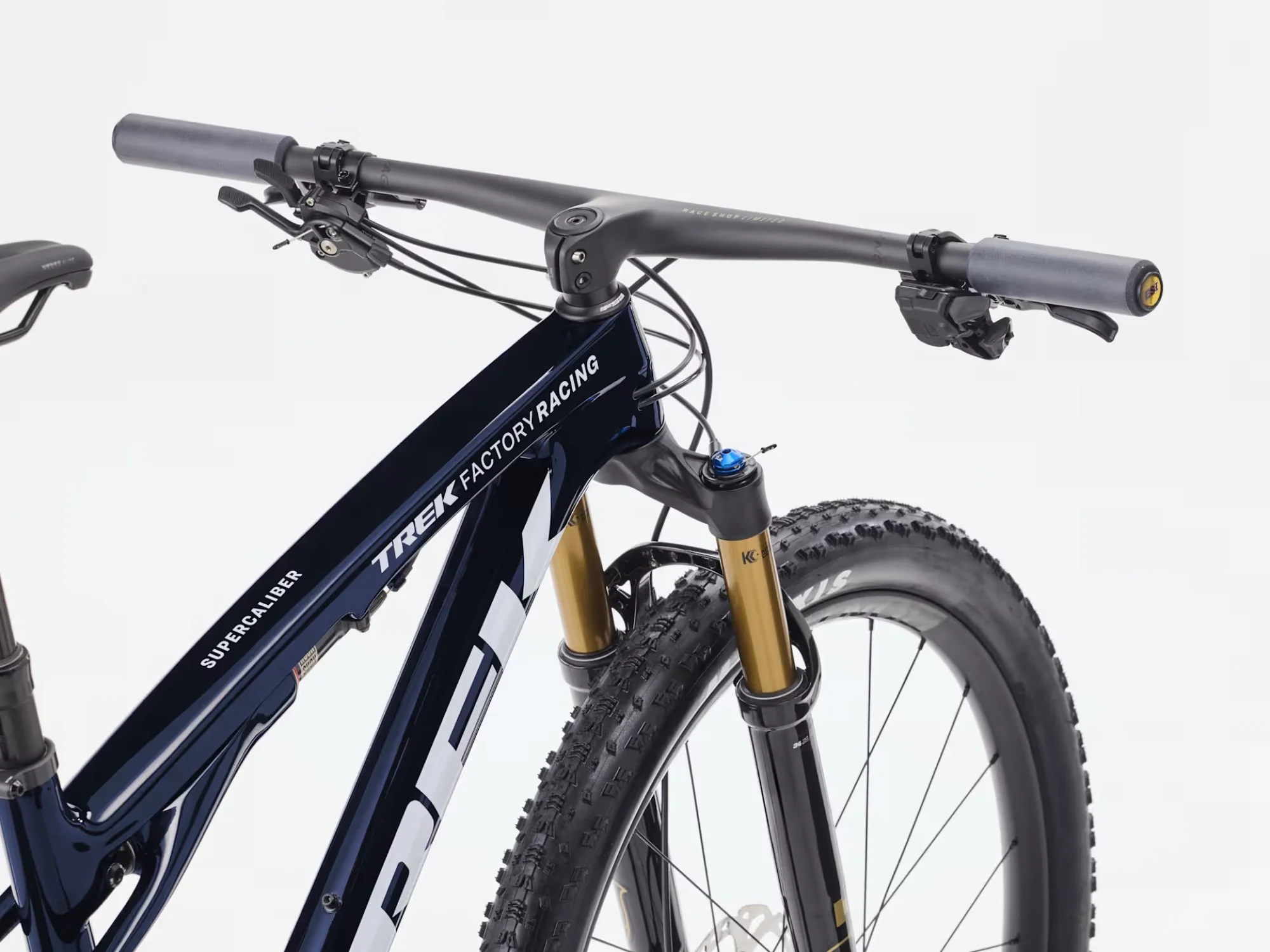 TREK Supercaliber SLR 9.8 XT Di2 Gen 2 2026 Navy Smoke Full suspension brdski karbonski bicikl