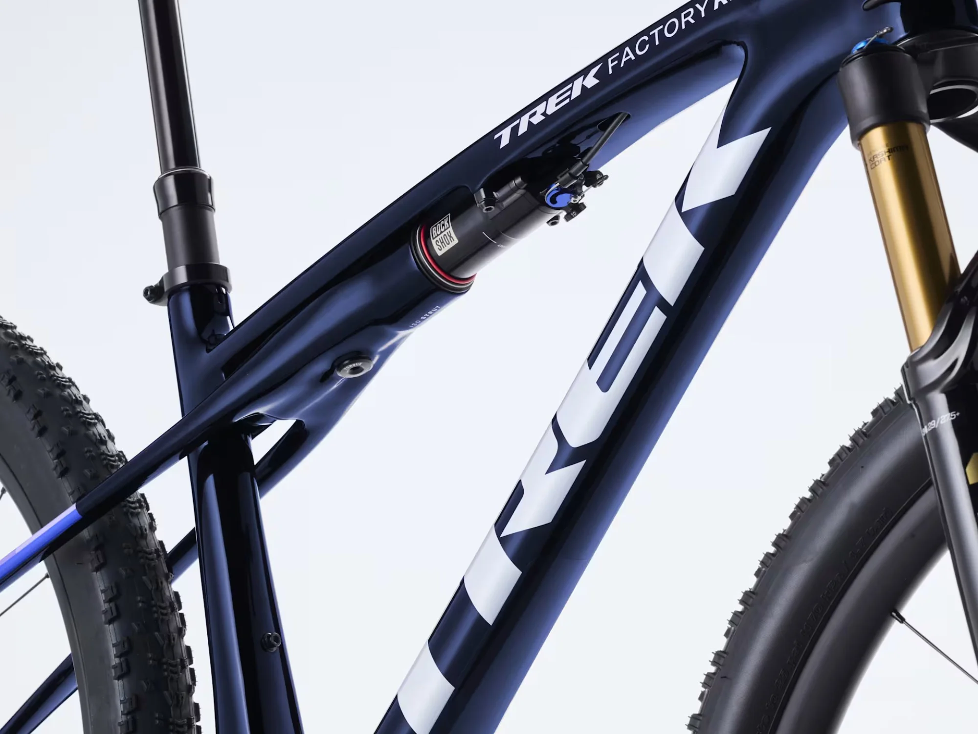 TREK Supercaliber SLR 9.8 XT Di2 Gen 2 2026 Navy Smoke Full suspension brdski karbonski bicikl