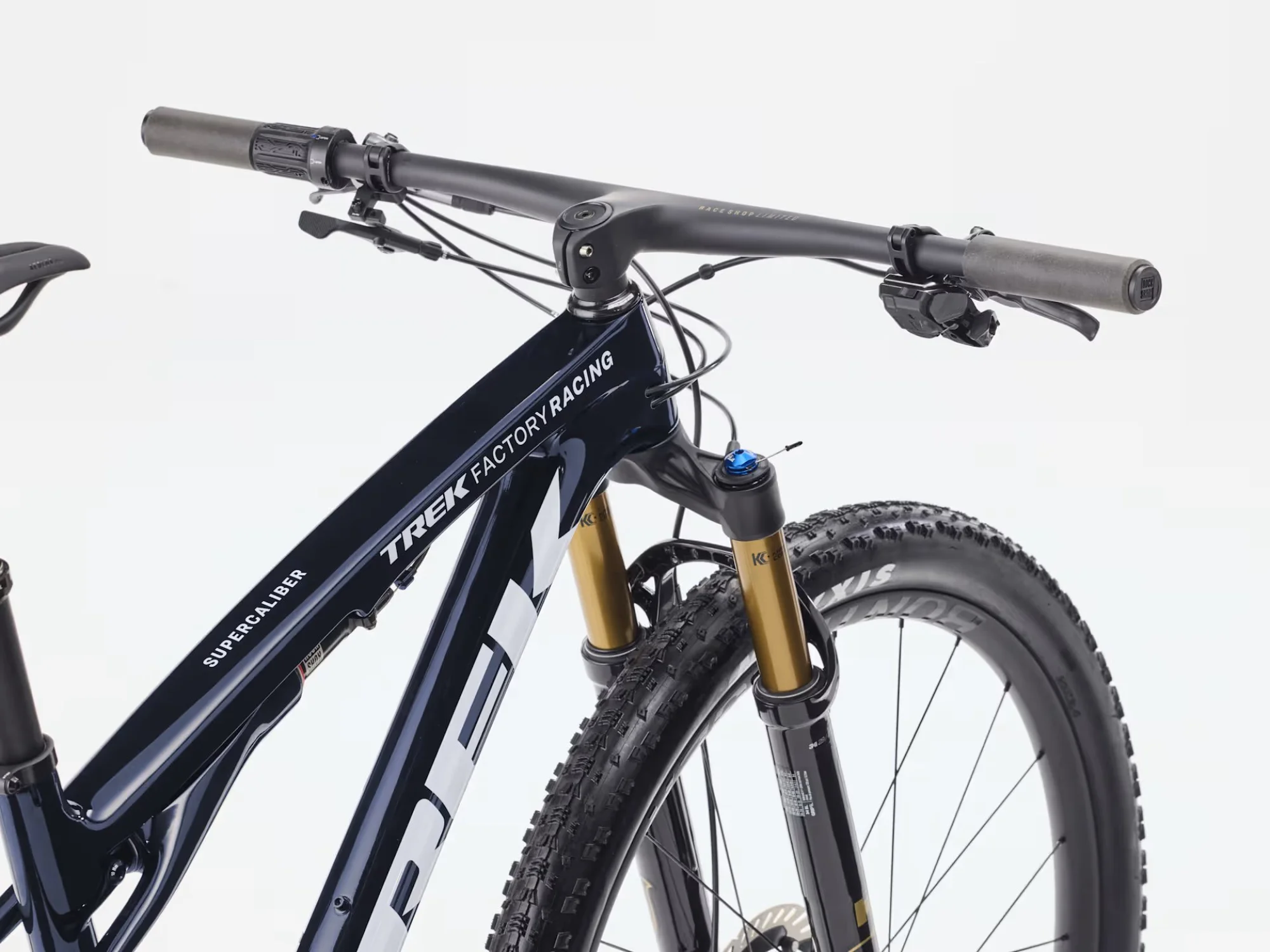 TREK Supercaliber SLR 9.9 XTR Di2 Gen 2 2026 Navy Smoke