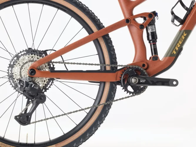 TREK Top Fuel 9.8 XT Di2 Gen 4 2026 Matte Sedona Red'Pennyflake